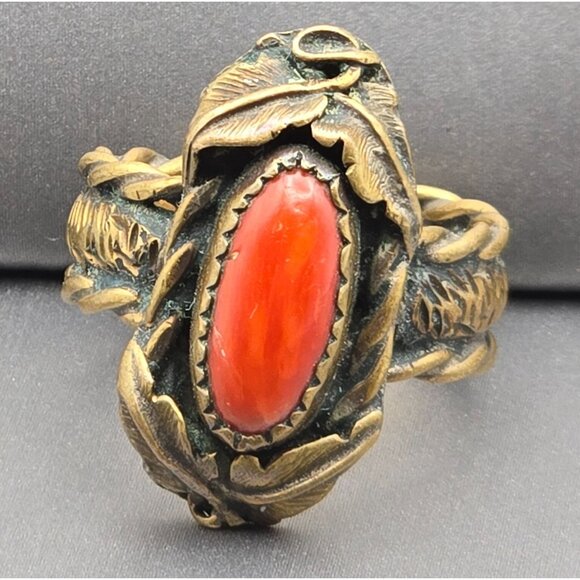 Estate Jewelry - VTG Southwestern Brass & Red Coral Ring Size 8 Leaf Motif Etched Rope Band